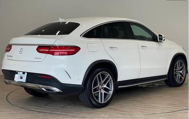 Mercedes GLE Class Coupe (GLEクラスクーペ)