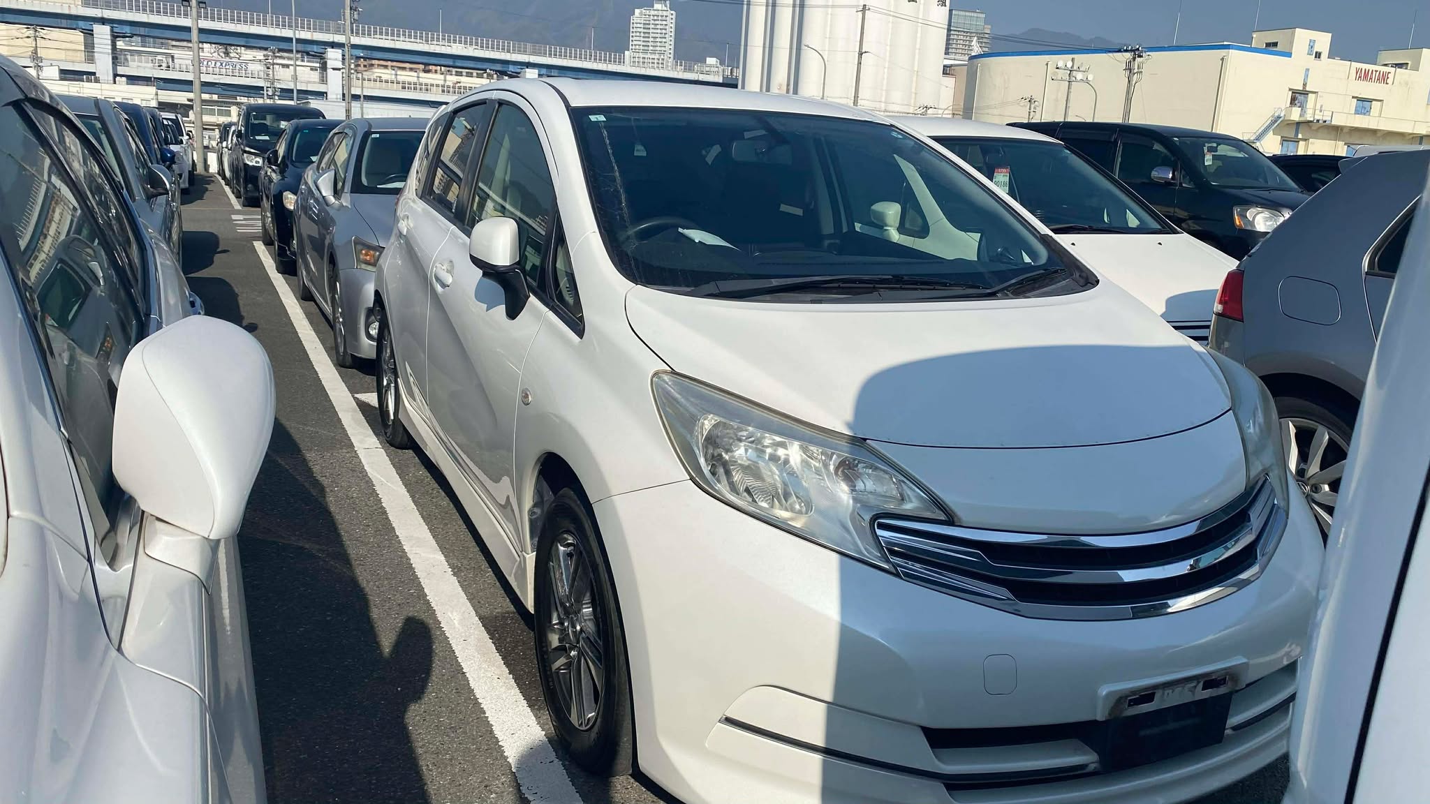 NISSAN NOTE6