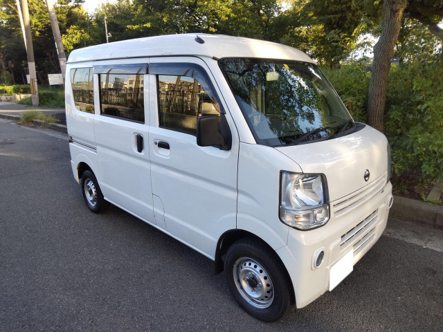 Nissan NV100 Clipper (クリッパー )0