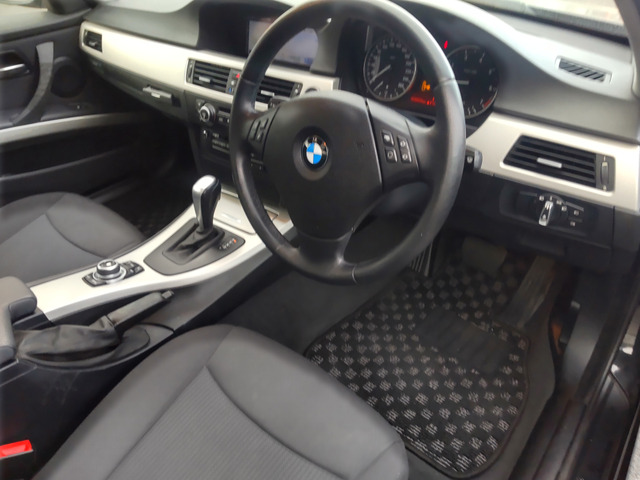 BMW 320i9