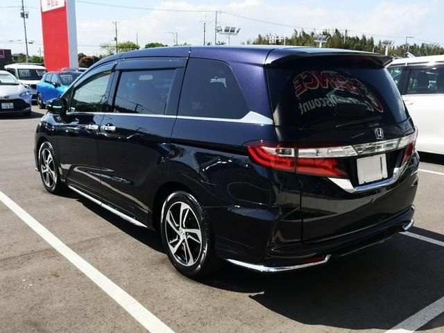 Honda  Odyssey Absolute (オデッセイ アブソルート)4