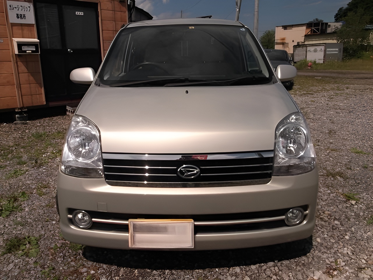 Daihatsu Miraavi (ミラアヴィ)