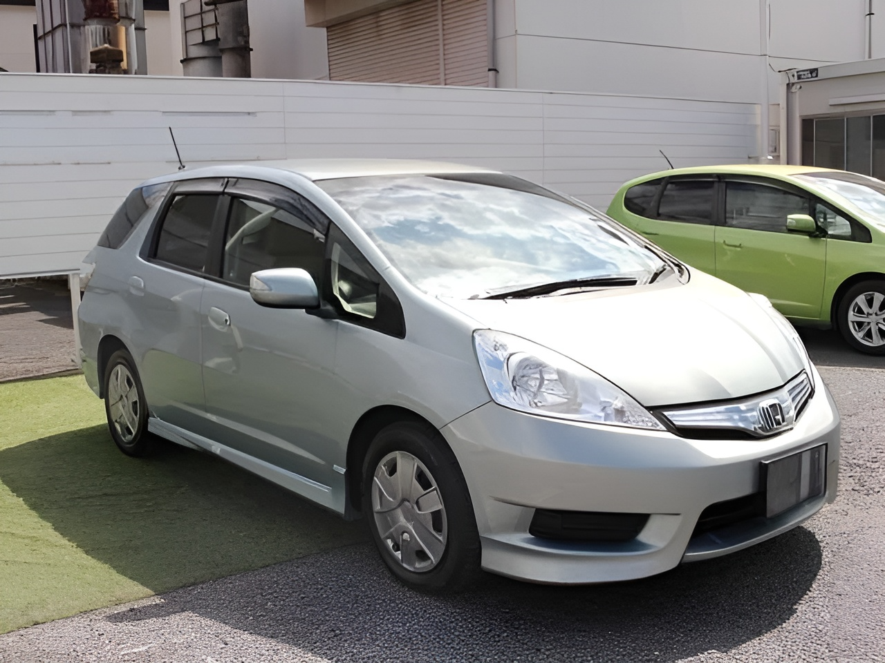 Honda Fit Shuttle (フィットシャトル)