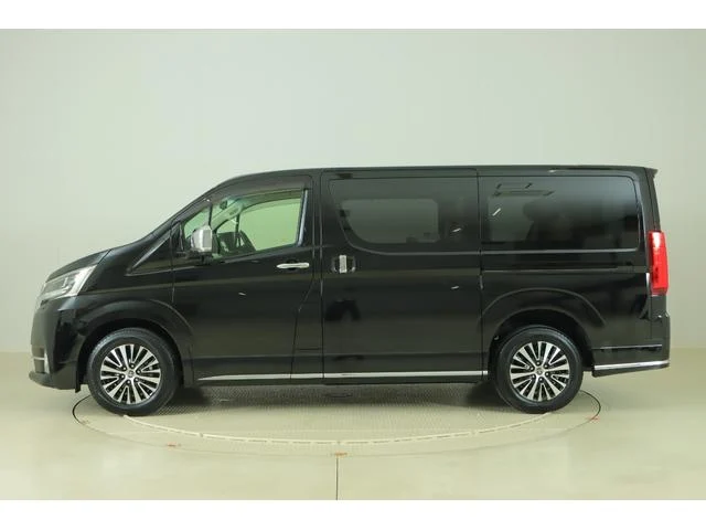 Toyota Gran Ace Premium (グランエース プレミアム)1