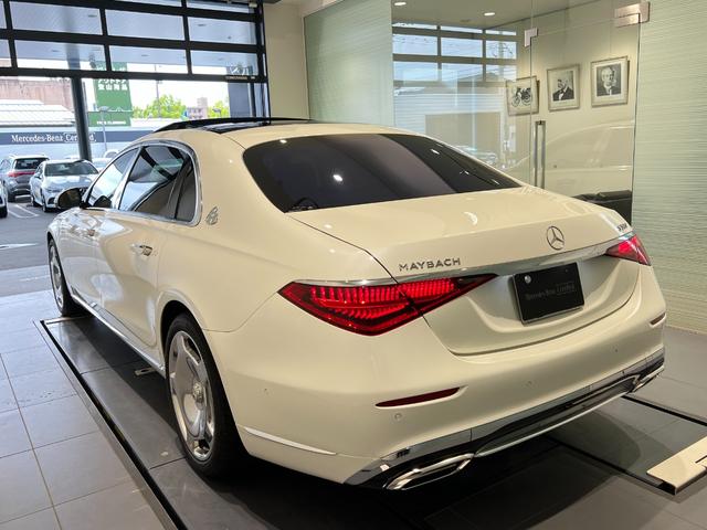 MESCERDES Maybach S (マイバッハSクラス)9