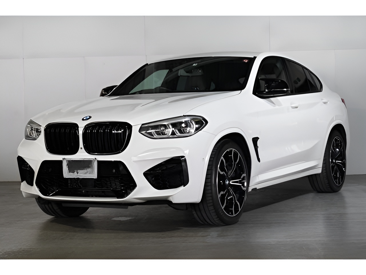 BMW X4M0