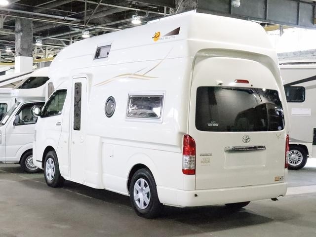 Toyota Hiace Van Camping (ハイエースバン キャンピング)1