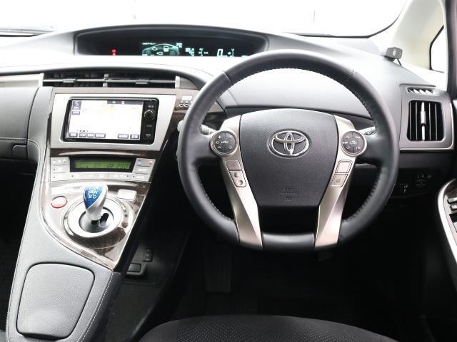 Toyota Prius PHV (プリウスPHV)6