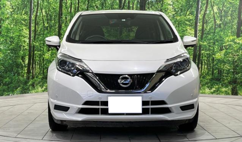 Nissan Note X (ノート)1