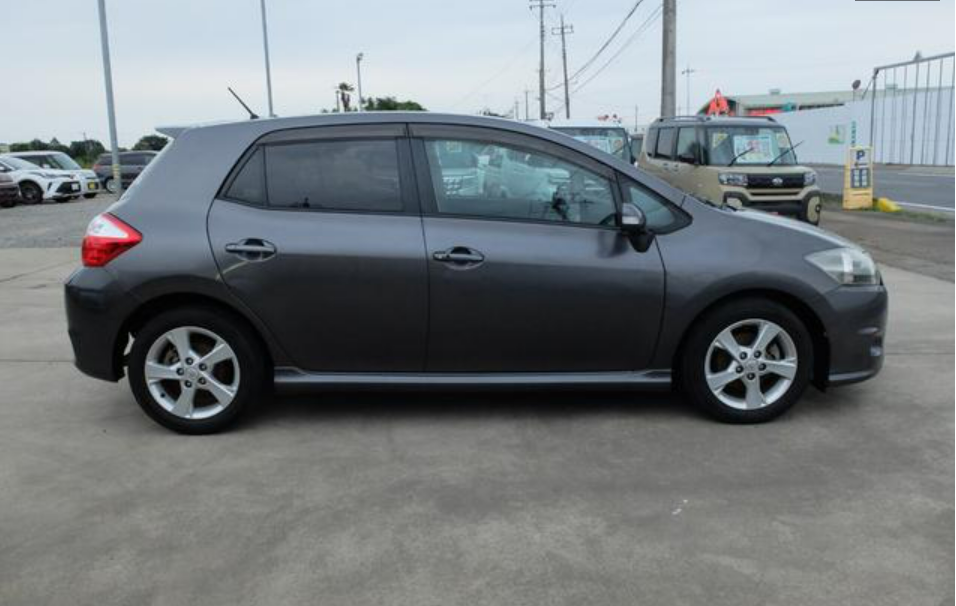 Toyota Auris 180G (オーリス)2