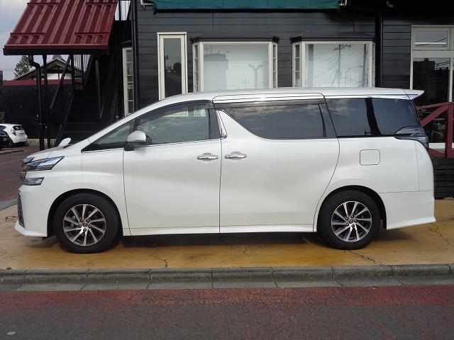 Toyota Vellfire 2.5Z ​​(ヴェルファイア ２．５Ｚ)1