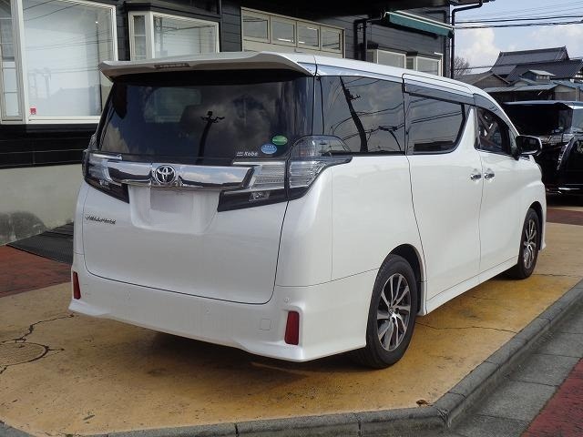 Toyota Vellfire 2.5Z ​​(ヴェルファイア ２．５Ｚ)2