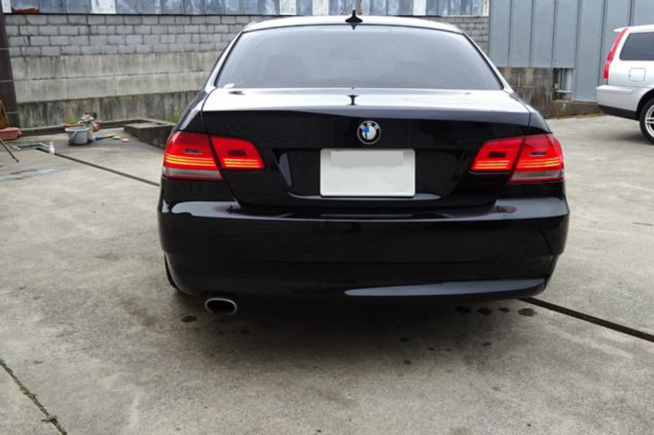 BMW 3 Series 320i (3シリーズ)2